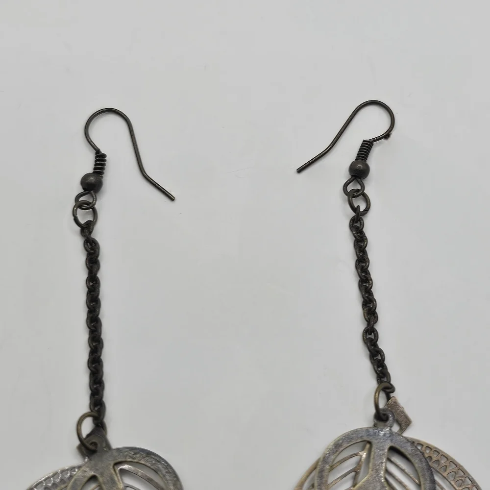 ⭐️40% Off⭐️ Antique Gold Metal Feather & Peace Sign Earrings